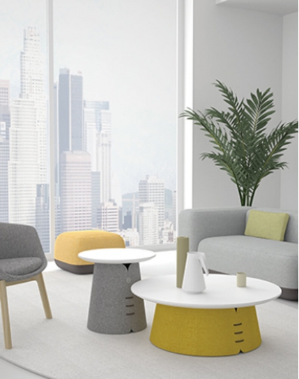 Collar Round Medium Table with USB Charger